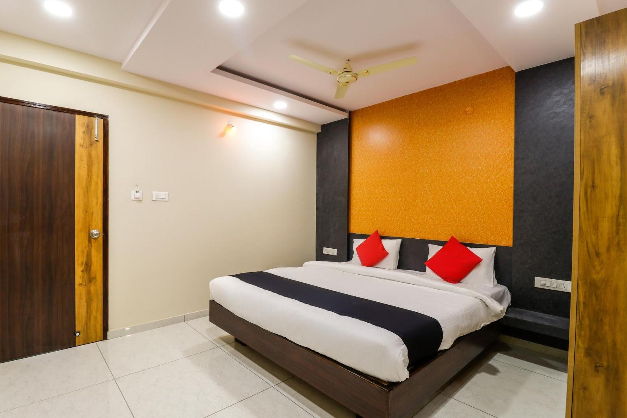 Hotel Capital O N R Residency Yelahanka Exteriér fotografie